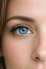 Obraz premium Close Up of Woman Eye with Natural Makeup and Healthy Skin