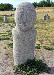 Balbal (Steinskulptur) auf dem Gel&auml;nde der antiken Stadt Balasgun