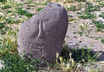 Balbal (Steinskulptur) auf dem Gel&auml;nde der antiken Stadt Balasgun