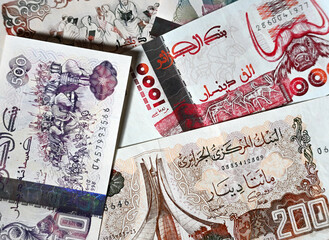 some nice Algerian banknotes