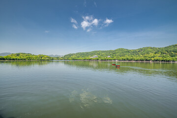 Obraz premium Xihu lake, the must landmark in Hangzhou, China
