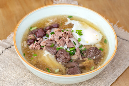 Original Pork Broth Rice Noodles Hunan Breakfast Bowl