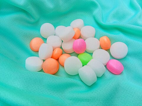 Camphor granules for clothes freshener 
