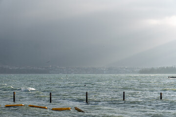 Rivage agit&eacute; &agrave; la Plage du Vengeron, Chamb&eacute;sy