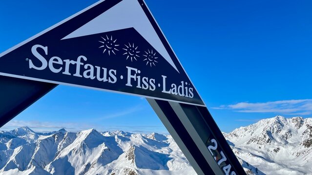 Winter 2026 Schifahren Tirol Berge Piste