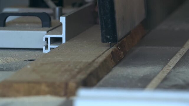 Usinage coupe de planche en bois