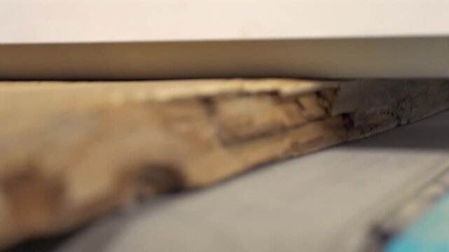 Usinage rabotage de planche en bois