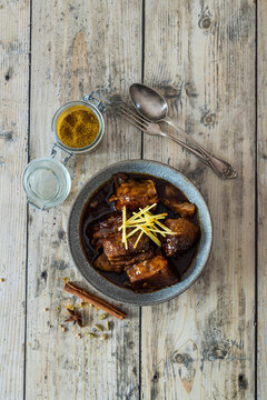 Geschmortes Curry aus Nordthailand (Gaeng Hang Lay)