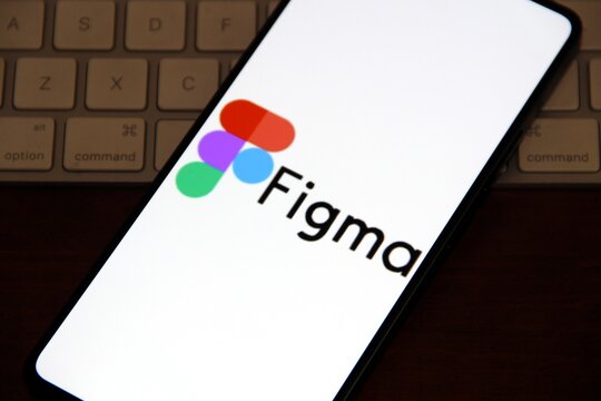 Figma - Plataforma de design baseada na nuvem, l&iacute;der no mercado para cria&ccedil;&atilde;o de interfaces (UI) e experi&ecirc;ncia do usu&aacute;rio (UX), permitindo prototipagem e colabora&ccedil;&atilde;o em tempo real. 