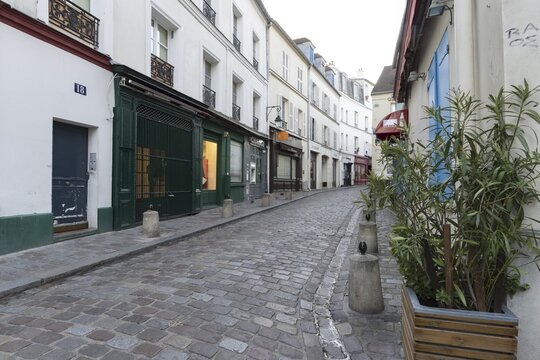 Restaurant, Montmartre, Paris, &Icirc;le-de-France region, France