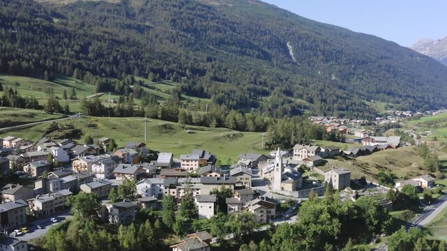 Village de Montagne en &eacute;t&eacute; Val Cenis