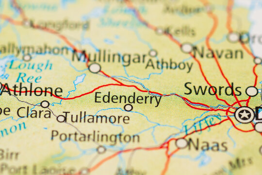 Close up map showing Edenderry and central Ireland roads.