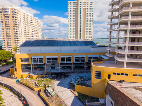 Mandarin Oriental Hotel dismantling and demolition Brickell Key 2026