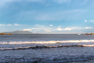 praia, horizonte, tempestade Praia Palmas do Arvoredo cidade de Governador Celso Ramos Santa Catarina Brasil regi&atilde;o da Grande Florianopolis