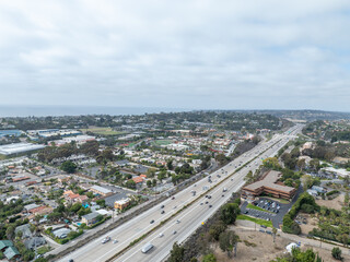 Obraz premium Aerial view of traffic on a highway with a lot of cars in San Diego, California, USA. Highway 5th