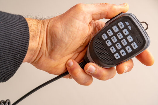 dual-band VHF UHF amateur radio with backlit PTT keypad