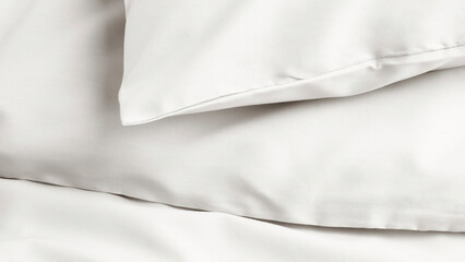 Obraz premium Closeup detail of colourful duvet cover and pillowcase.