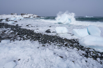 Turret Point, Elephant Island, Antarctica © Staffan Widstrand