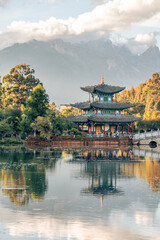 Fototapeta premium Waterfront reflections of the Black Dragon Pool in Lijiang
