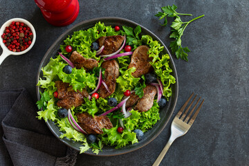 salad with roasted chicken liver