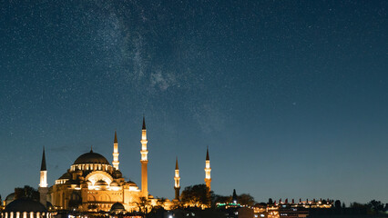 Naklejka premium Suleymaniye Mosque with the milky way. Ramadan or laylat al-qadr concept