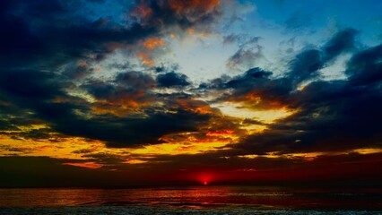 Fototapeta premium sunset over the sea