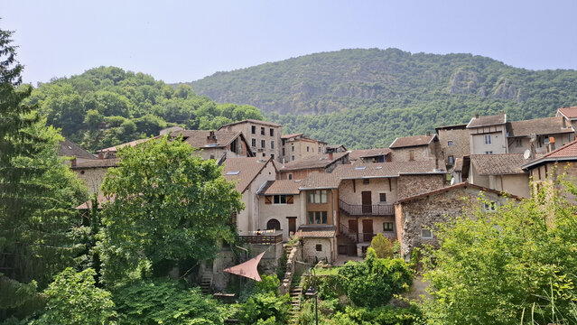 Saint-Nazaire-En-Royans, village m&eacute;di&eacute;val, situ&eacute; dans le d&eacute;partement de la Dr&ocirc;me