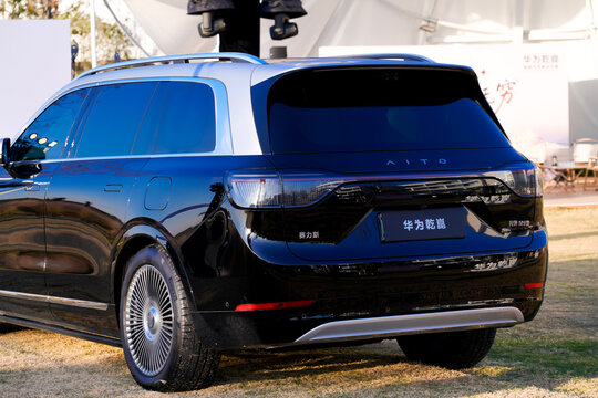 Chinese brand automobiles, Huawei, and intelligent driving electric vehicles launch event