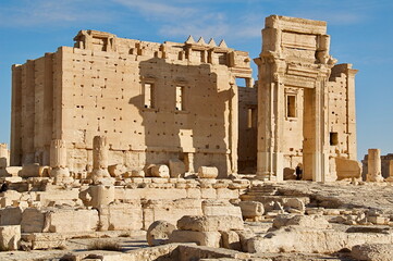 Obraz premium Syria Palmyra Temple of Baal (Bel) against blue sky in 2007