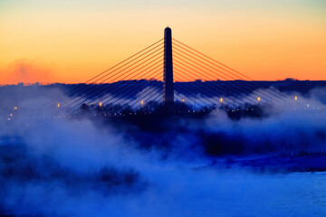 Obraz premium 夜明け前の十勝川