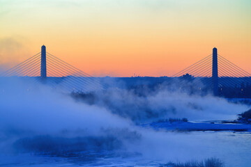 Obraz premium 夜明け前の十勝川