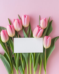 Kartka z życzeniami na międzynarodowy dzień kobiet. Kobieta i tulipany.