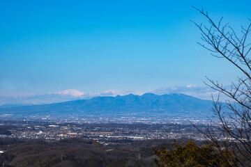 日本：官ノ倉山から見る赤城山の景色【外秩父七峰縦走ハイキングコース】埼玉県小川町