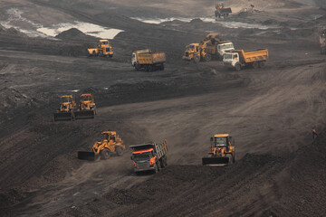 trucks in a coal mine © abc foto