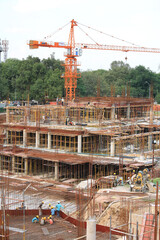 Naklejka premium building under construction with crane