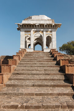 palace in mandu