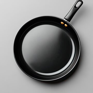 Frying pan insulation. Frying pan with Teflon coating. Cookware.