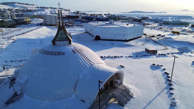 Drone flight over Iqaluit in Nunavut showing winter conditions in a remote Arctic community.