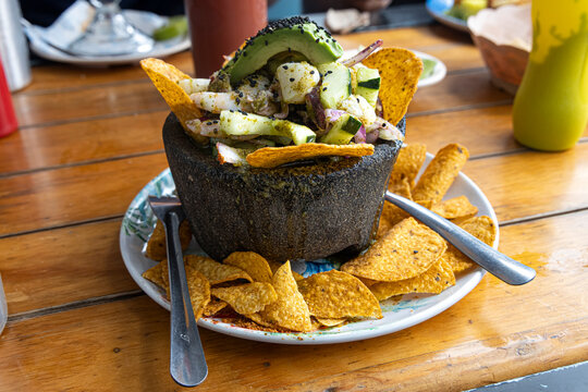 AGUACHILE CON AGUACATE 