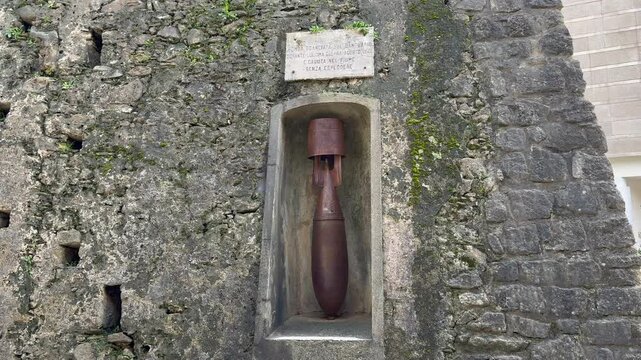 Bomba, Miracolo