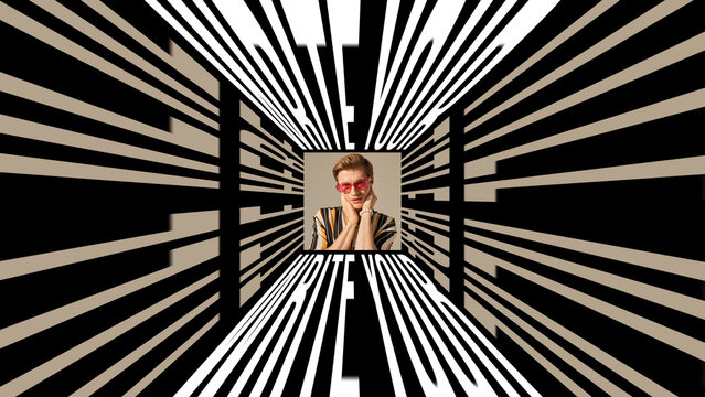 Titles Animated Display Square 8