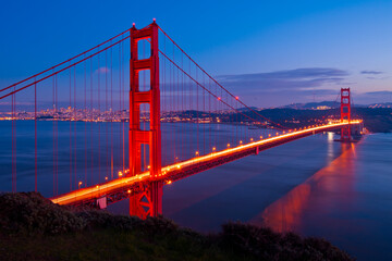Obraz premium Golden Gate Bridge at Golden Hour. San Francisco, California, USA