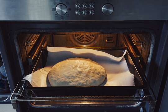 Baking bread in the oven at home
