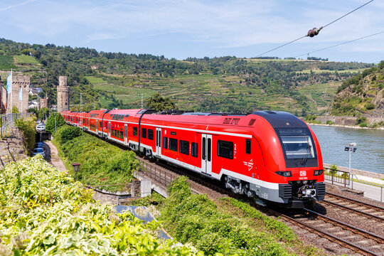 Regional train of Deutsche Bahn DB Regio type Siemens Desiro HC on the West Rhine Railway in Oberwesel, Germany
