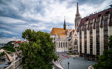 Obraz premium Historic Cityscape Featuring The Square By Fisherman's Bastion And Matthias Church In Budapest