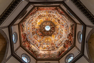 Obraz premium Interior view of Florence Cathedral with fresco paintings