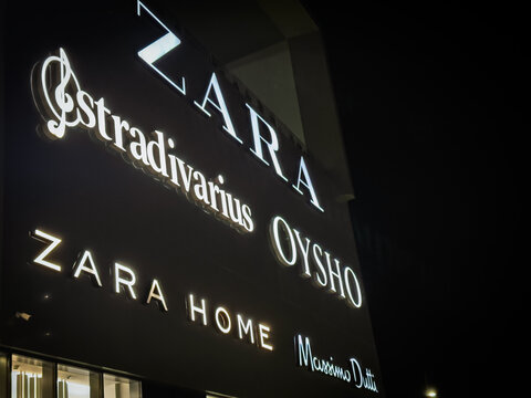 NOVI SAD, SERBIA - DECEMBER 28, 2025: Promenada mall in Novi Sad showing logos of Inditex brands Zara, Stradivarius, Oysho, Zara Home, Massimo Dutti. Inditex is a spanish fashion manufacturer group.