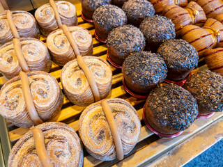 パン屋のシナモンロール　日常のワンシーン