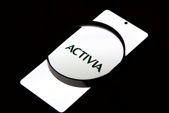 Activia - Linha de produtos l&aacute;cteos funcionais da Danone que cont&eacute;m probi&oacute;ticos vivos, especificamente a bact&eacute;ria Bifidobacterium animalis lactis (ou Bifidus ActiRegularis).