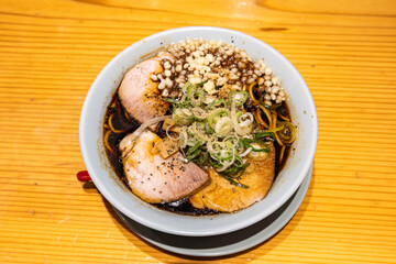 ラーメン　富山ブラック